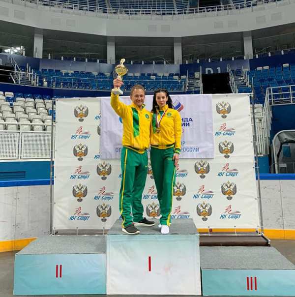 Ейчане Никита Федоренко и Ирина Кундиус одержали победу на Чемпионате России по прыжкам на батуте
